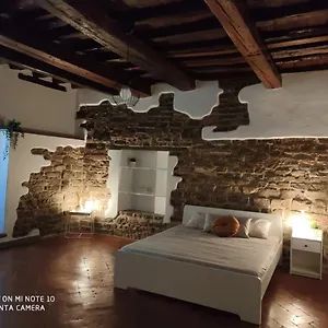 Dante's Dei Cerchi Guest house